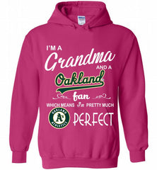 I'M A Grandma And A Oakland Athletics Fans Gift Hoodie - zezetee