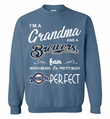 I'M A Grandma And A Milwaukee Brewers Fans Gift Crewneck Sweatshirt - zezetee