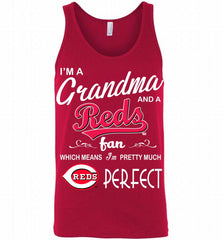I'M A Grandma And A Cincinnati Reds Fans Gift Tank - zezetee