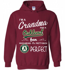 I'M A Grandma And A Oakland Athletics Fans Gift Hoodie - zezetee