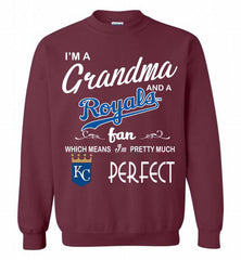 I'M A Grandma And A Kansas City Royals Fans Gift Crewneck Sweatshirt - zezetee
