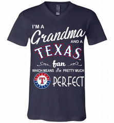 I'M A Grandma And A Texas Rangers Fans Gift V-Neck Shirt - zezetee