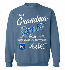 I'M A Grandma And A Kansas City Royals Fans Gift Crewneck Sweatshirt - zezetee