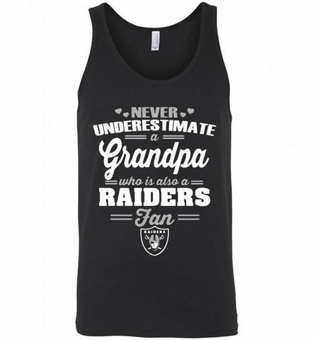 NEVER UNDERESTIMATE A GRANDPA WHO IS ALSO A RAIDERS FAN GILDAN CREWNECK PULLOVER GIFT Tank - zezetee