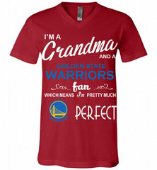 I'M A Grandma And A Golden State Warriors Fans Perfect V-Neck Shirt - zezetee