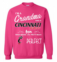 I'M A Grandma And A Cincinnati Bearcats Fan Crewneck Sweatshirt - zezetee