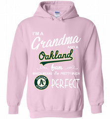 I'M A Grandma And A Oakland Athletics Fans Gift Hoodie - zezetee