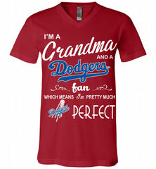 I'M A Grandma And A Los Angeles Dodgers Fans Gift V-Neck Shirt - zezetee