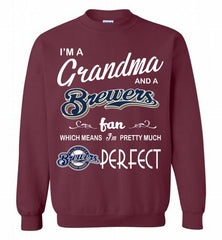 I'M A Grandma And A Milwaukee Brewers Fans Gift Crewneck Sweatshirt - zezetee